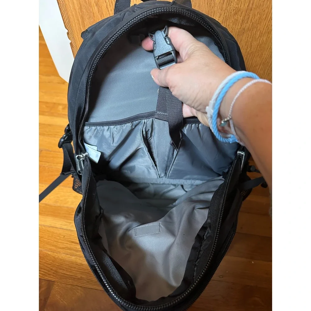 The North Face Borealis Backpack Black Hiking Travel School Bag RN 61661